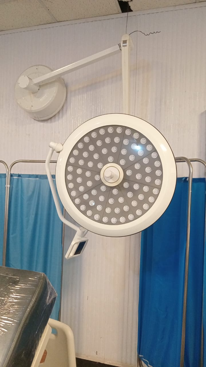 Theatre single dome light